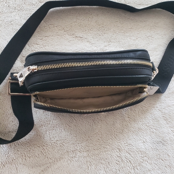 GUESS Black Crossbody Bag - Picture 6 of 11
